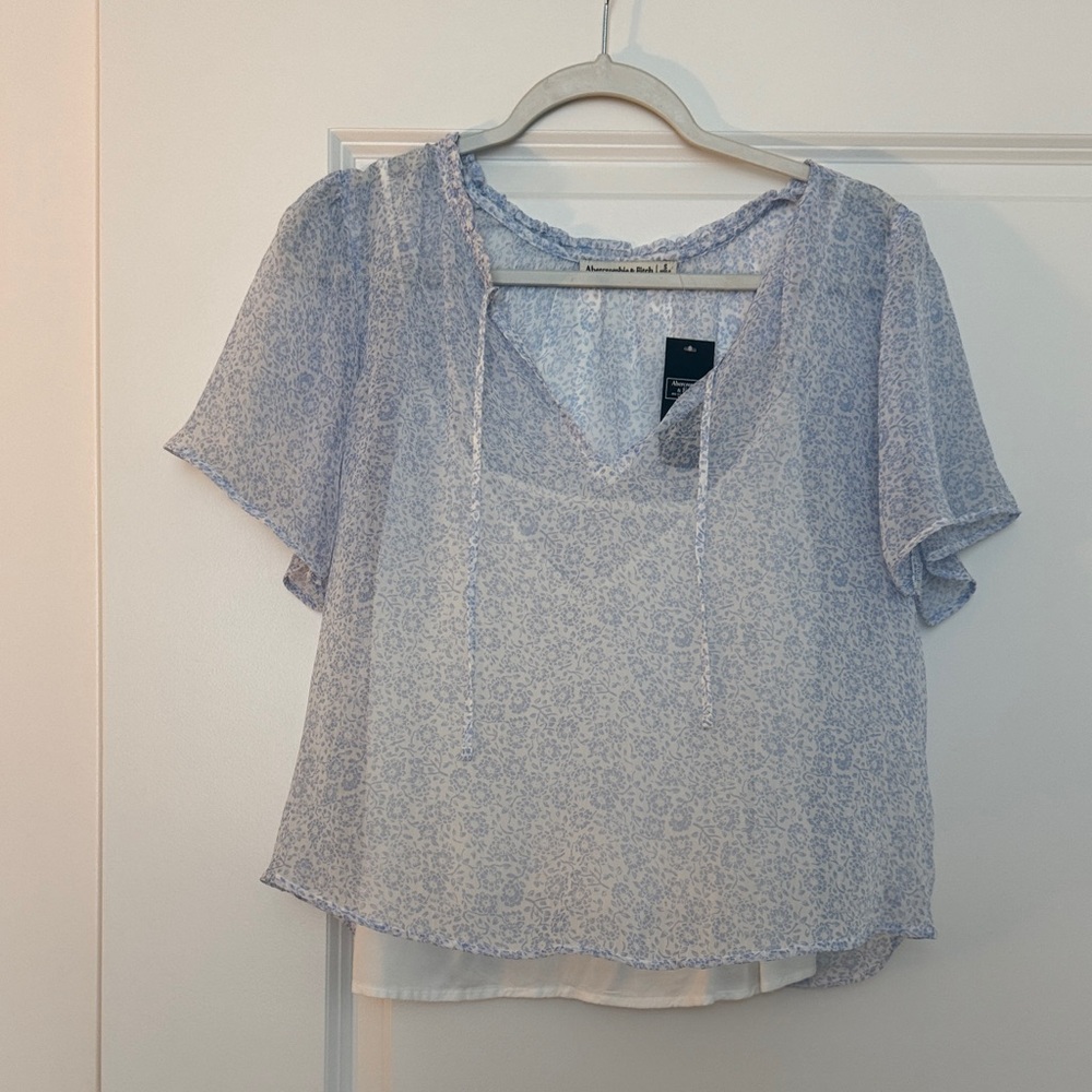 NWT Abercrombie Top